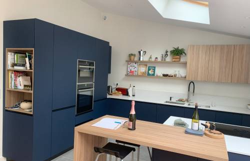 Cuisine Bleue et Bois La Maison des Travaux Rouen 2.