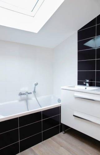 Rénovation complète d’une maison à Sautron pour un projet locatif sdb 2