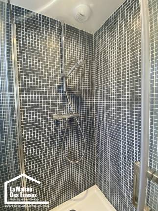 Travaux de plomberie et d'électricité rénovation salle de bain
