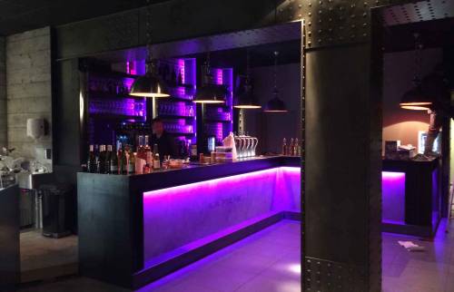 Comment décorer un bar à Trouville ?