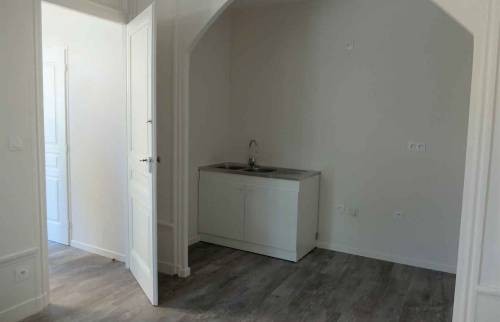 Transformation d'un ancien local d'activité en appartement  locatif T2, Lyon Vaise, 9ème arrondissement