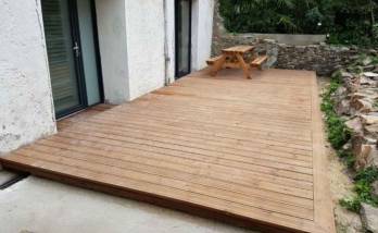 Aménagement de terrasse et rénovation des menuiseries extérieures d'une maison, dans le centre de Nantes (44)