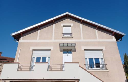 Marquise en acier et verre opal