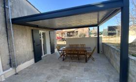 Réalisation d’une terrasse avec pergola bioclimatique à Saint-Christol-les-Alès (30380)
