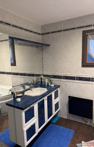 Meuble vasque avant travaux 