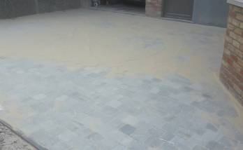 Allée arrière entrepôt en pavés béton à Nanteuil-Lès-Meaux (77100)