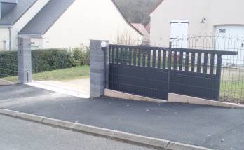 Portail ALU coulissant à ST GERVAIS LA FORET (41)