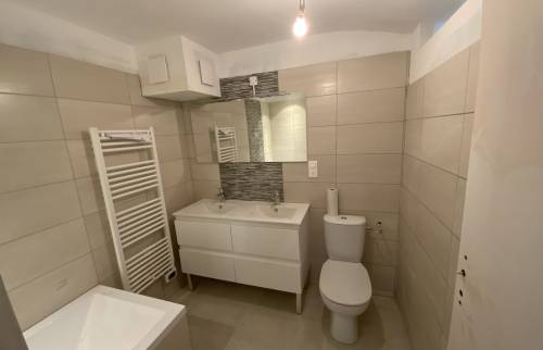 rénovation salle de bain residence secondaire La Maison Des Travaux Ales