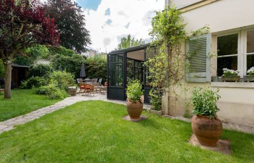verrière d'atelier s'intégrant avec harmonie