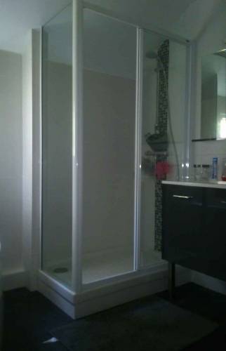 Nouvelle douche avec paroi en verre coulissante - Saint Herblain