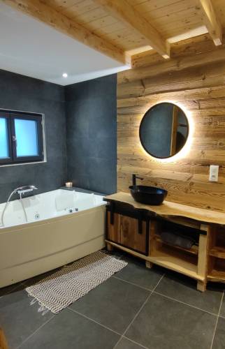 Salle de bain Rochetoirin