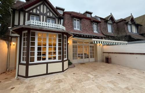Store banne à Deauville 