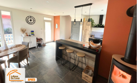 fenêtres double vitrage rénovation, carrelage grand format, électroménager intégré cuisine, peinture murs cuisine, matériaux écologiques rénovation