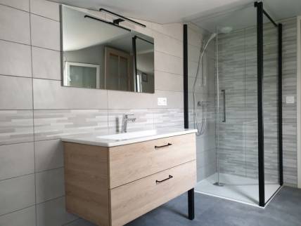 Salle de bain rénovée - La Farlède 83210