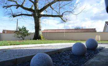 Boules en grès déco extérieure Etampes