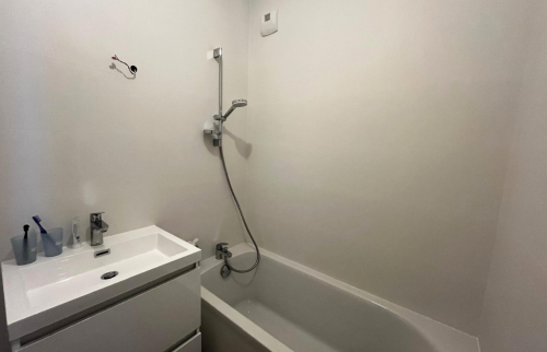 Baignoire carrelage salle de bain