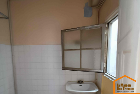 remplacement d'une fenêtre dans une salle de bains