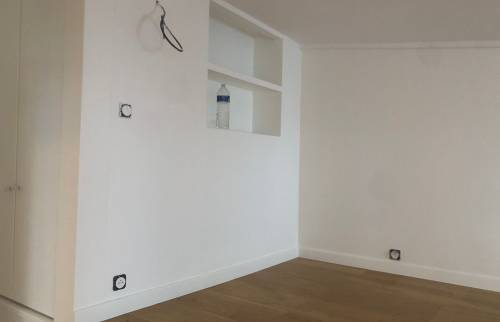 Aménagement d'une niche en tête de lit - Loft Paris