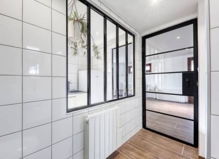 Pose de Verrière dans une Salles de Bain Lyon Décines