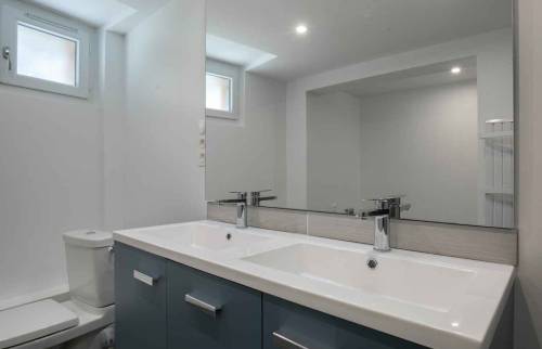 installation de wc dans une salle de bain Annecy (74) 