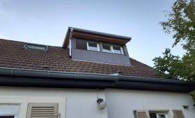 Lucarne de toiture à Saint Louis