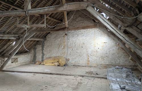 Beaux combles à aménager dans une maison d'époque