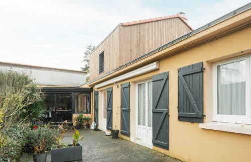 Surélévation de 20m² d'une maison à Bouguenais