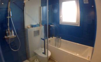 Rénovation d’une salle de bain à Chatenay-Malabry la baignoire et toilette