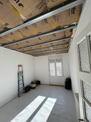 Travaux de rénovation de chambre en cours - Valence 26000