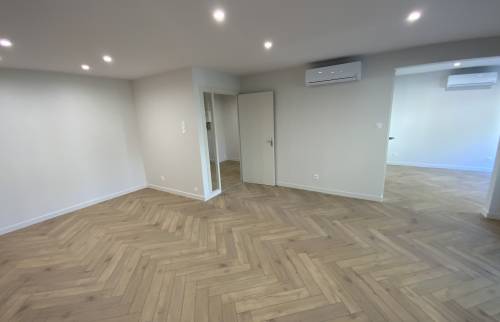 Salle de séjour appartement modernisé La Maison Des Travaux Alès