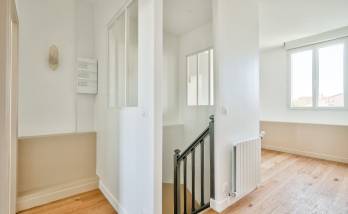 Verrières d'atelier pour éclairer un escalier