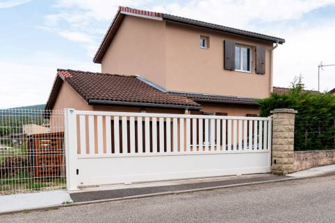 Surélévation de toiture en ossature bois, Lissieu (69380)