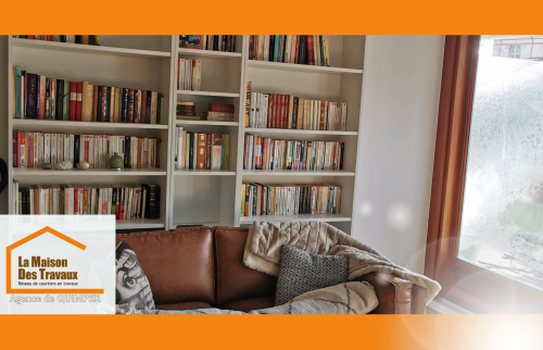 Découvrez une rénovation élégante entre Quimper et Saint-Évarzec : un salon transformé en espace chaleureux et moderne grâce à l’accompagnement de Lucie Pouliquen, courtier en travaux.