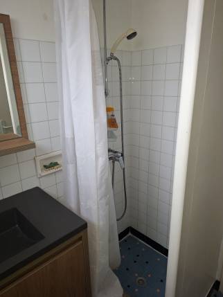 Salle de bain avant travaux de rénovation - Pornic 44210
