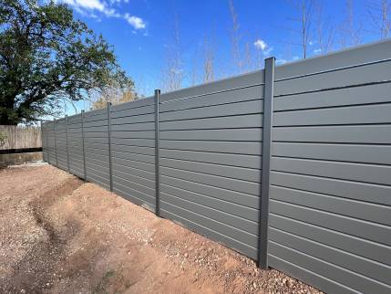 installation clôture aluminium