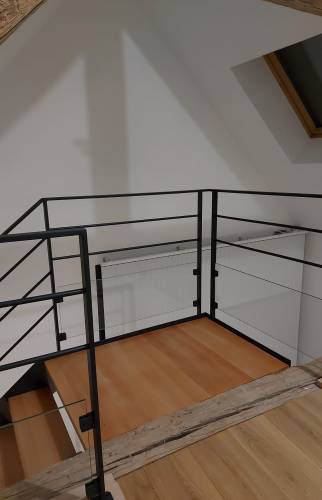 haut escalier noir 3