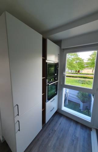 Chaudière intégrée dans une cuisine rénovée à Bruz