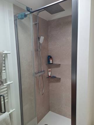  Transformation de garage en espace habitable avec création de salle de bains - Saint-Hilaire-de-Chaléons 44680