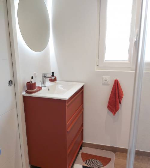 Meuble vasque rouge
