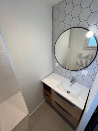 Meuble vasque de salle d'eau de suite parentale - Nantes 44200