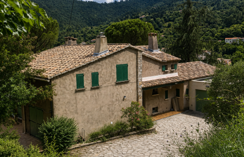 Renovation de toiture a Saint Ambroix (30500) La Maison Des Travaux Ales