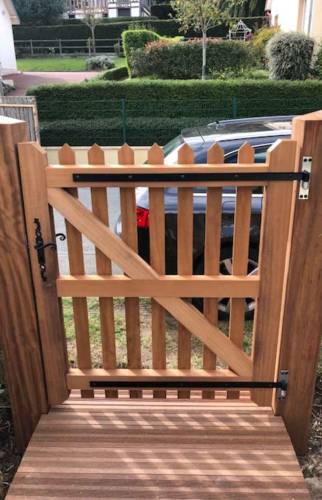 Installer un portillon en bois à Trouville