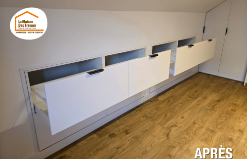 aménagement chambre moderne, parquet chaleureux, teintes neutres décoration, éclairage chambre cocooning, optimisation surface chambre