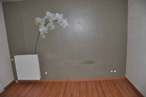 Chambre avant rénovation dans un appartement - Brie-Comte-Robert 77170