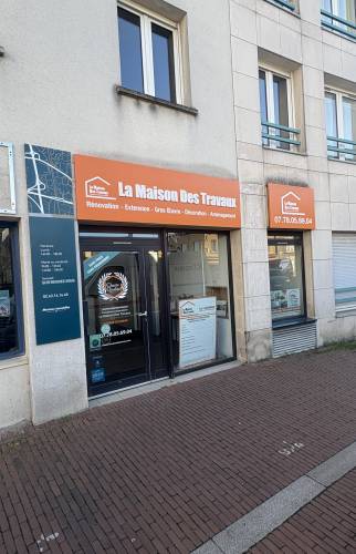 Transformation complète d’un local pour l’ouverture de notre agence – La Maison Des Travaux du Mans