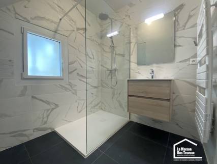 Salle de bain moderne à Vannes