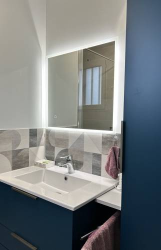 Réalisation terminée – salle d’eau moderne et fonctionnelle dans une maison à Bruz.