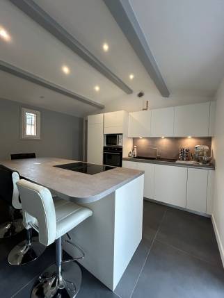 Neuville sur Saone (69250) : Rénovation d'une cuisine dans une villa du Val de Saône