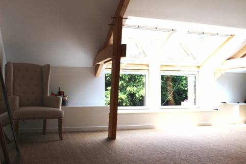 Aménagement d'une chambre mansardée à Combourg