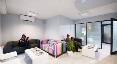 Salle d'attente d'un cabinet libéral